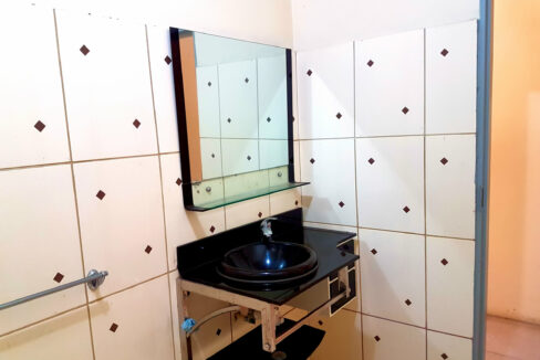 12 Bathroom 2